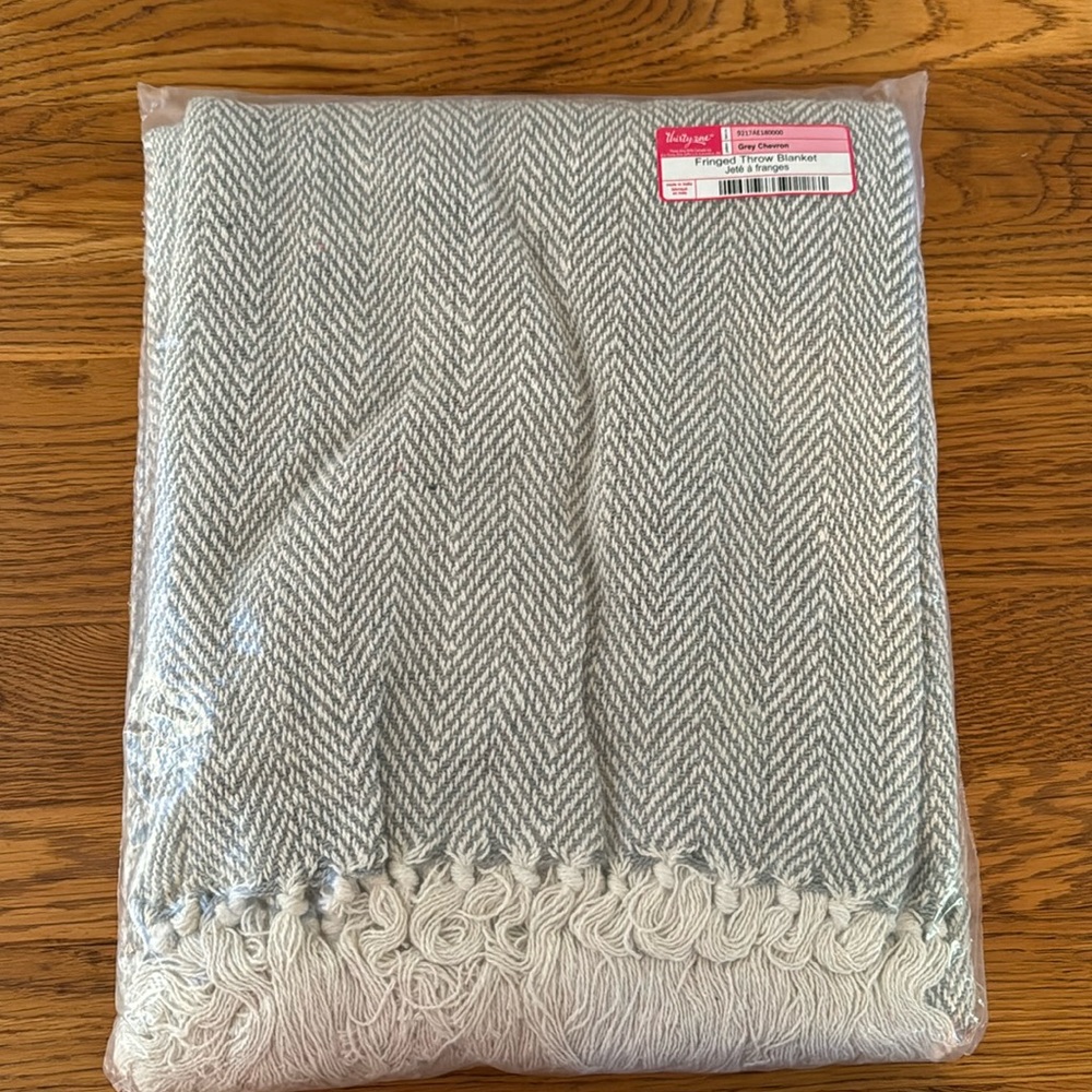 Thirty One Fringed Throw Blanket NIP